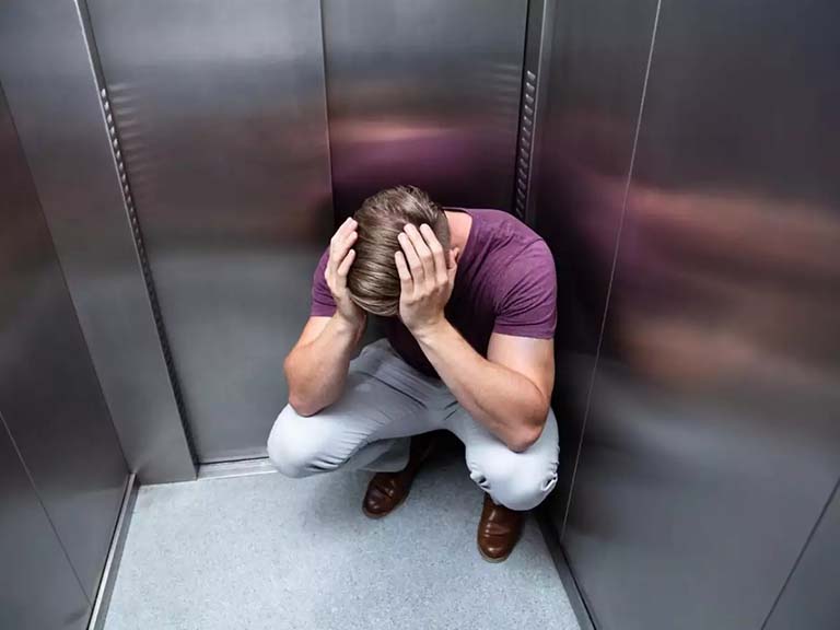 elevator phobia là hội chứng sợ gì