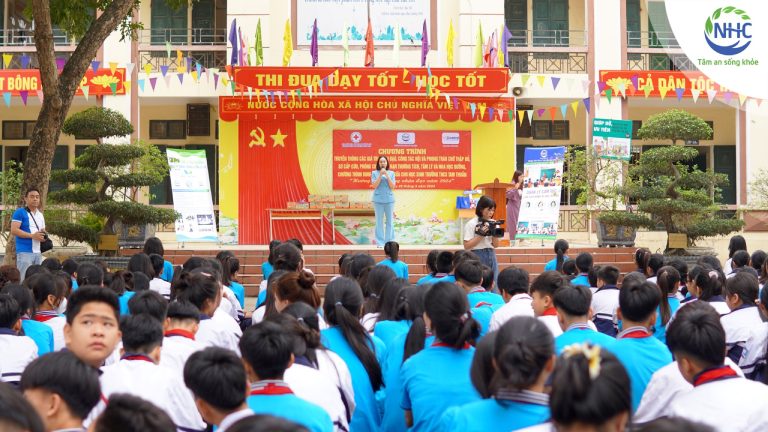 Cần có sự chung ta của gia đình, nhà trường, xã hội và hỗ trợ của chuyên gia để những mầm sống được vươn mình mạnh mẽ